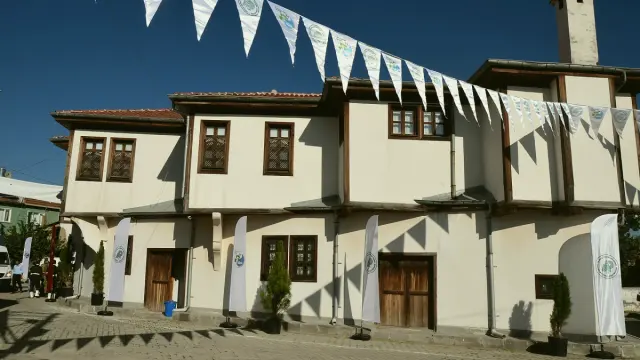 Şuhut