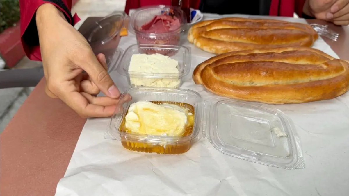 Aynalı Kahvehane