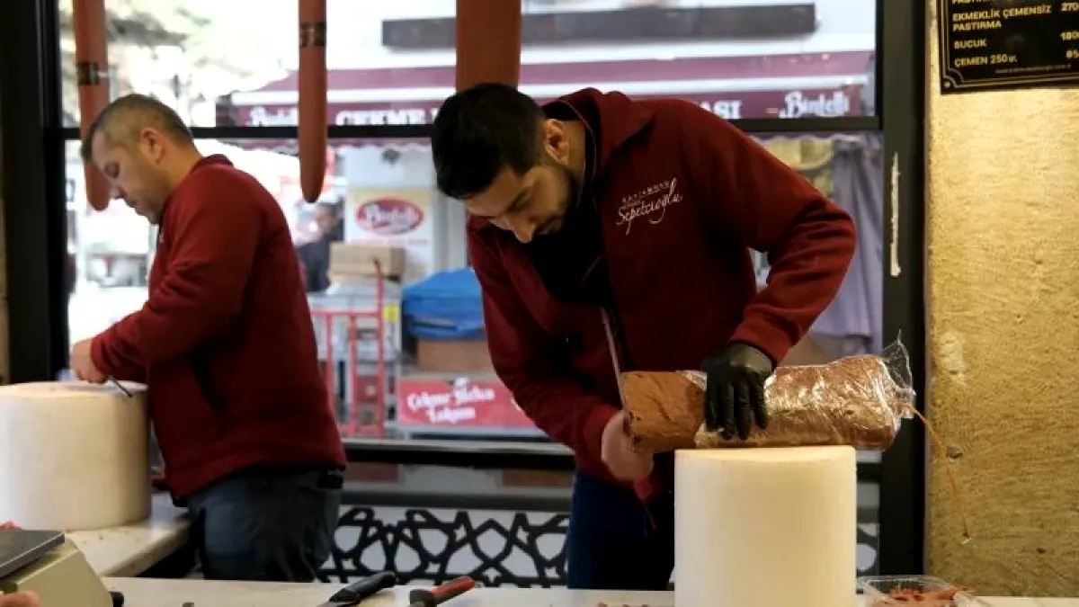 Erdem Sepetçioğlu Çekme Helva Pastırma Sucuk