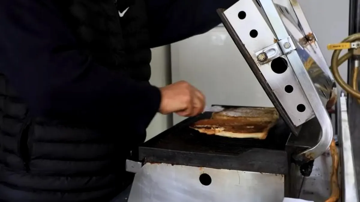 Kahraman Tost