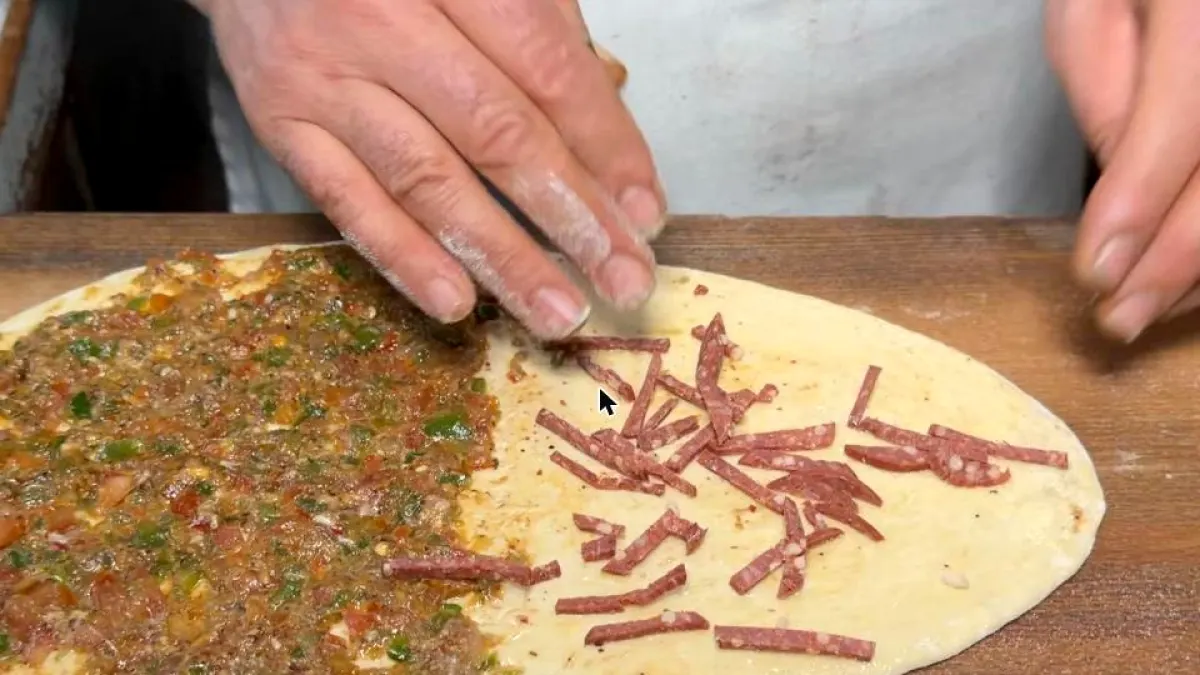 Kuveloğlu Han'da Tarihi Pide Fırını