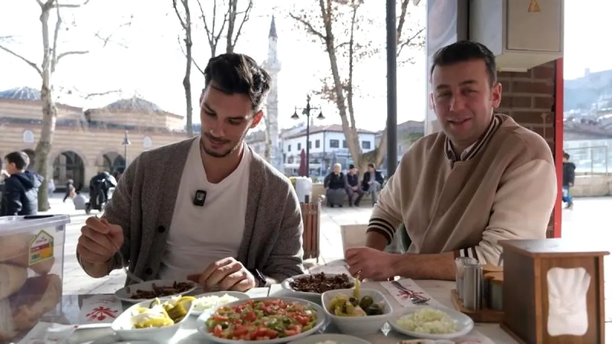 Seyfi Usta Tarihi Yaprak Dönercisi